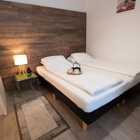 Ultra Central Bohemian Apartment 1 Cluj-Napoca Buitenkant foto
