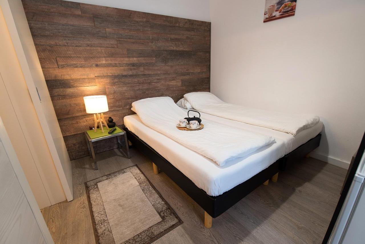 Ultra Central Bohemian Apartment 1 Cluj-Napoca Buitenkant foto