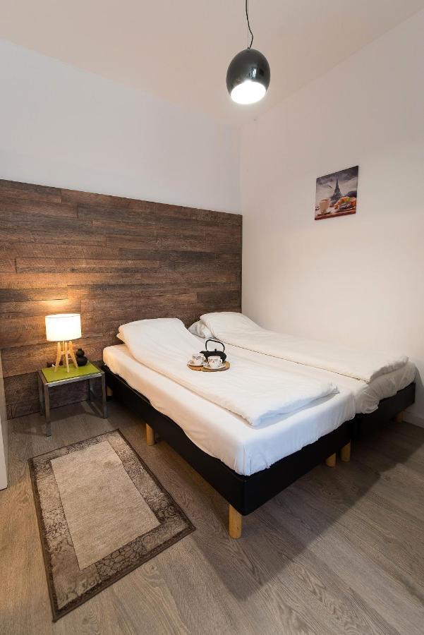 Ultra Central Bohemian Apartment 1 Cluj-Napoca Buitenkant foto
